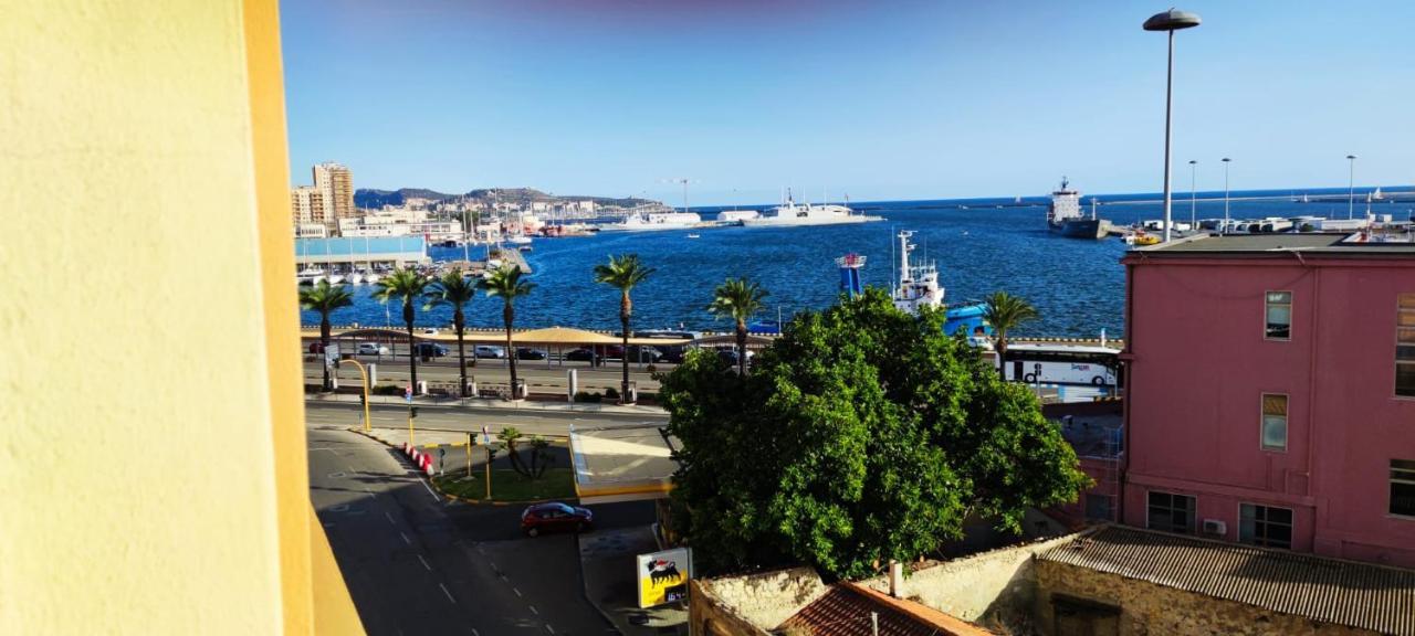 Cagliari Central Rooms With Port View Buitenkant foto