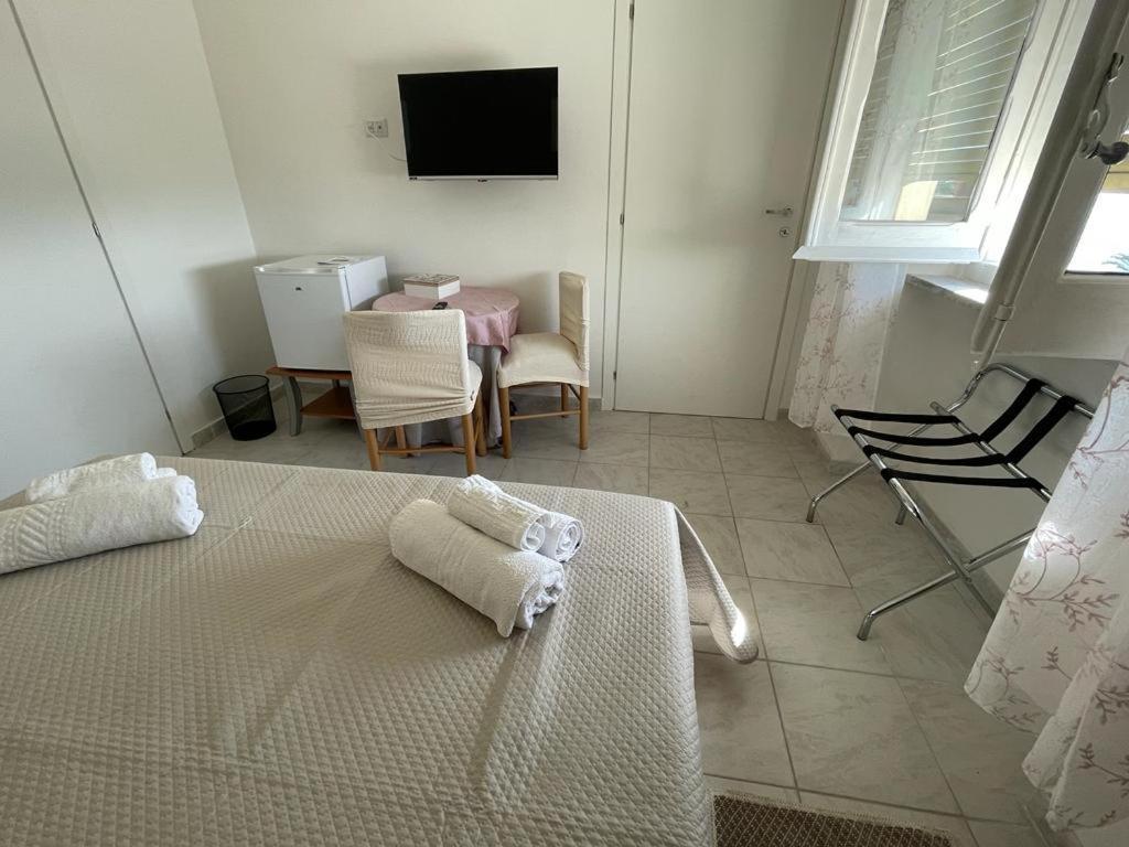 Cagliari Central Rooms With Port View Buitenkant foto