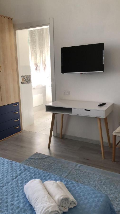 Cagliari Central Rooms With Port View Buitenkant foto