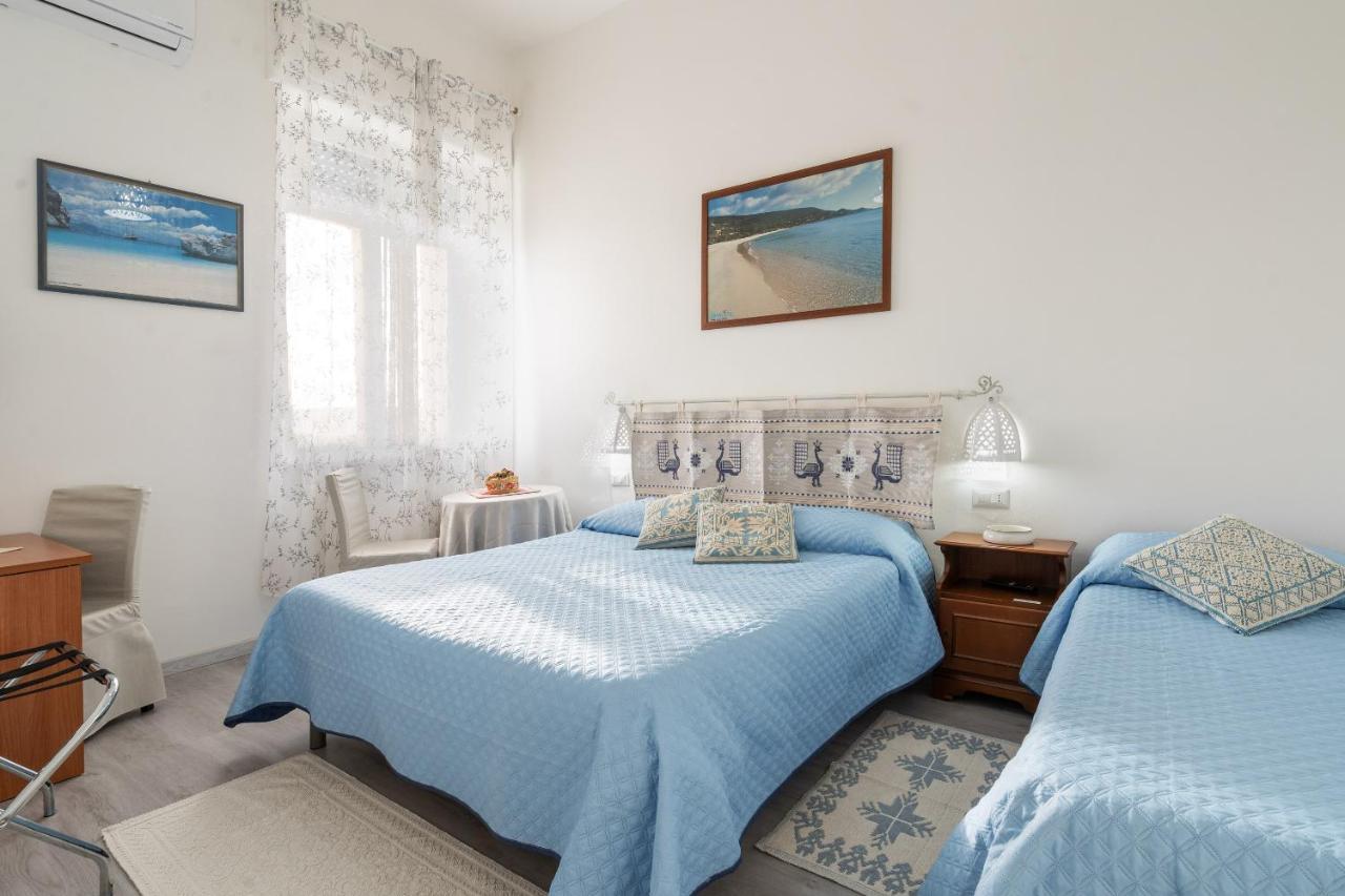 Cagliari Central Rooms With Port View Buitenkant foto